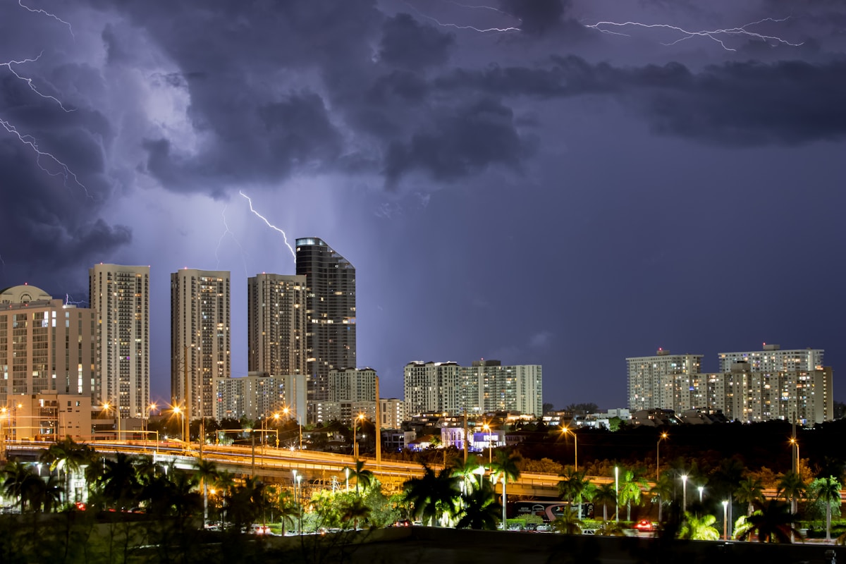 Miami downtown cityscape showing urban lifestyle and dining scene
