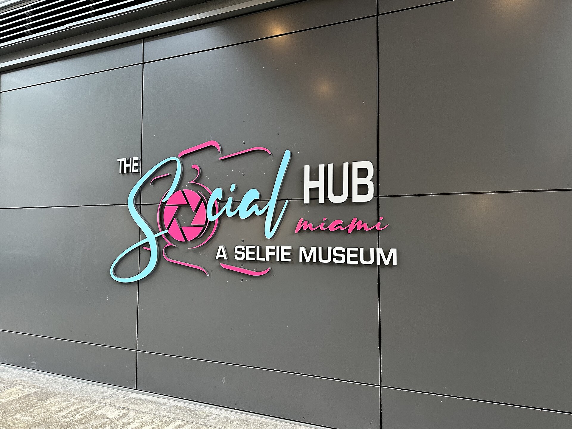 miami shopping guide photo 1